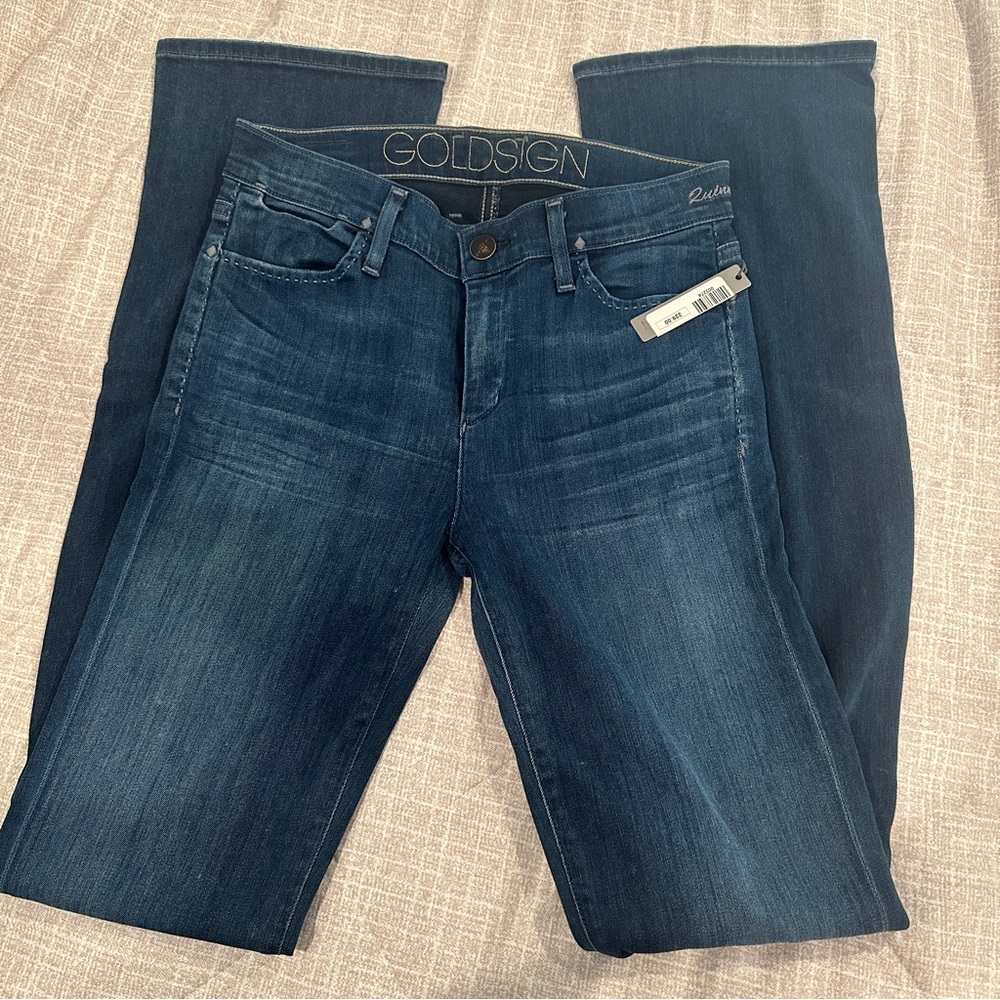 Goldsign Women's Dark Blue “Quinn” Slim Boot Cut Luxury Jeans NEW
WITH TAG